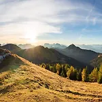 Wulfeniahütte - Dolinza Alm Apartamento