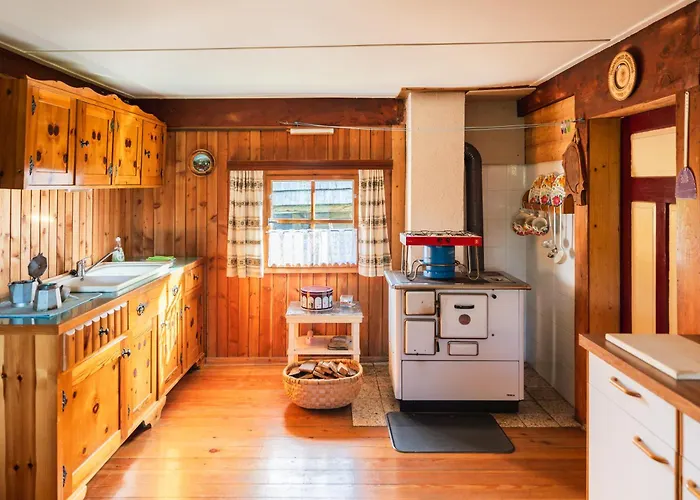 Wulfeniahuette - Dolinza Alm Vorderberg