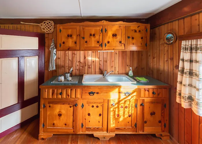 Wulfeniahuette - Dolinza Alm