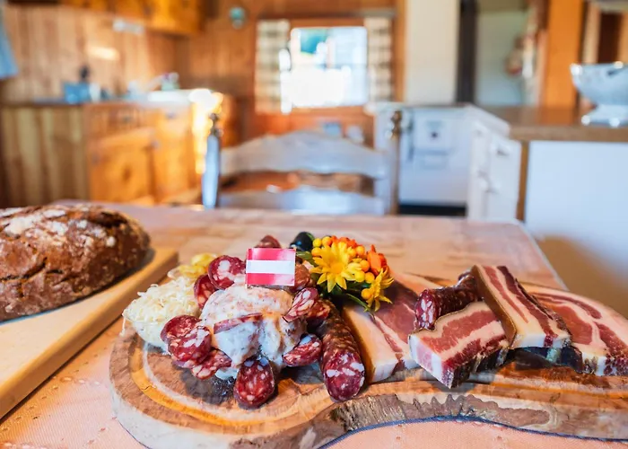 Wulfeniahuette - Dolinza Alm Vorderberg