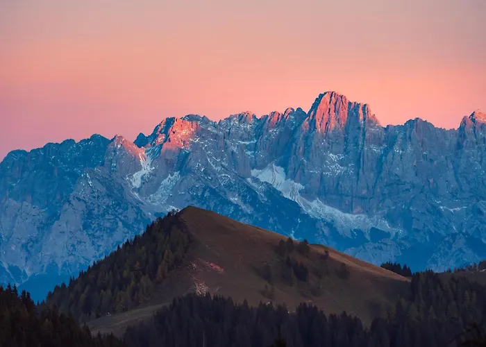 Wulfeniahuette - Dolinza Alm * Vorderberg